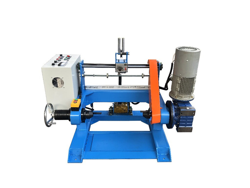 Horizontal arm type pay-off machine