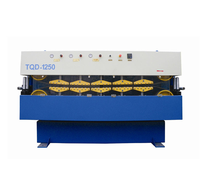 Pedrail traction machine
